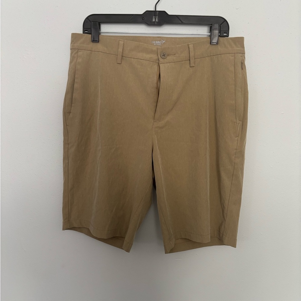 Old Navy Men's Tan Flat Front Shorts